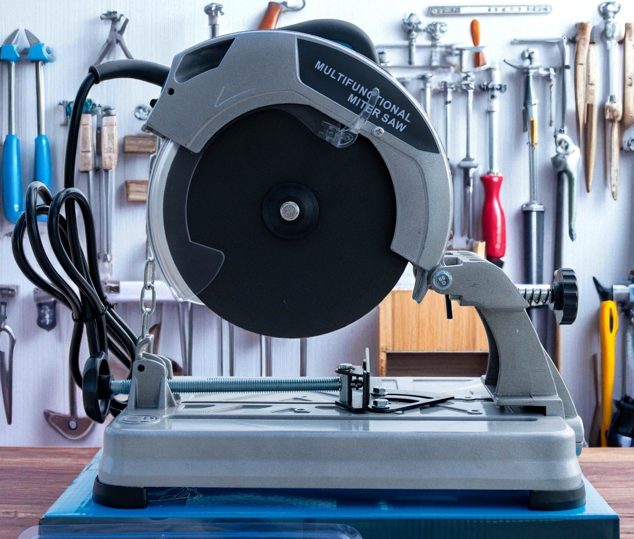 KUTNA PILA STRAUS AUSTRIA 1700W